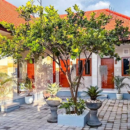 Adhi Homestay Nusa Dua  Esterno foto